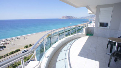 Большая квартира пентхаус 4+1 в районе Тосмур в 50 м от моря фото 36