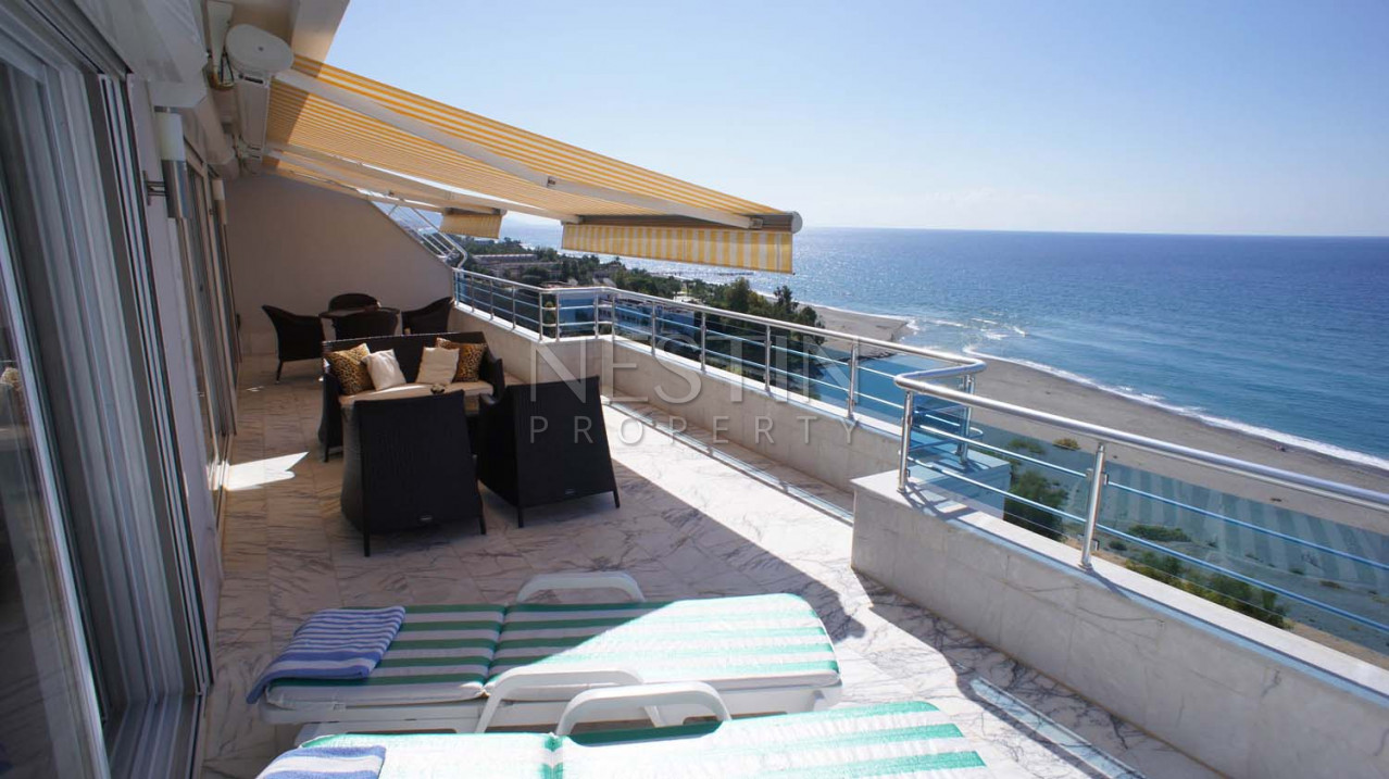 Большая квартира пентхаус 4+1 в районе Тосмур в 50 м от моря фото 37