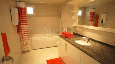 Большая квартира пентхаус 4+1 в районе Тосмур в 50 м от моря фото 44