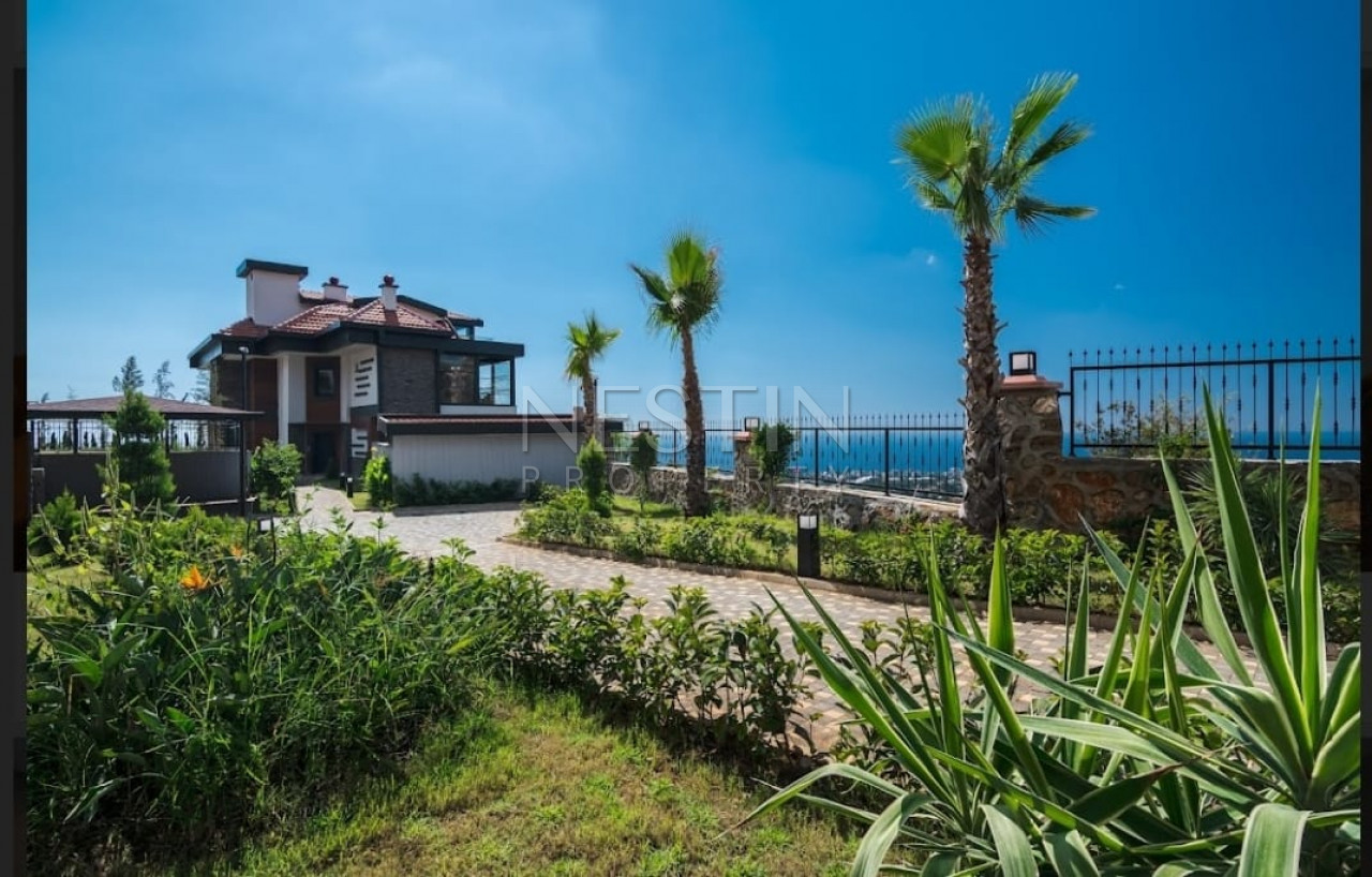 Шикарная, дизайнерская вилла 4+2 в районе Кестель фото 10