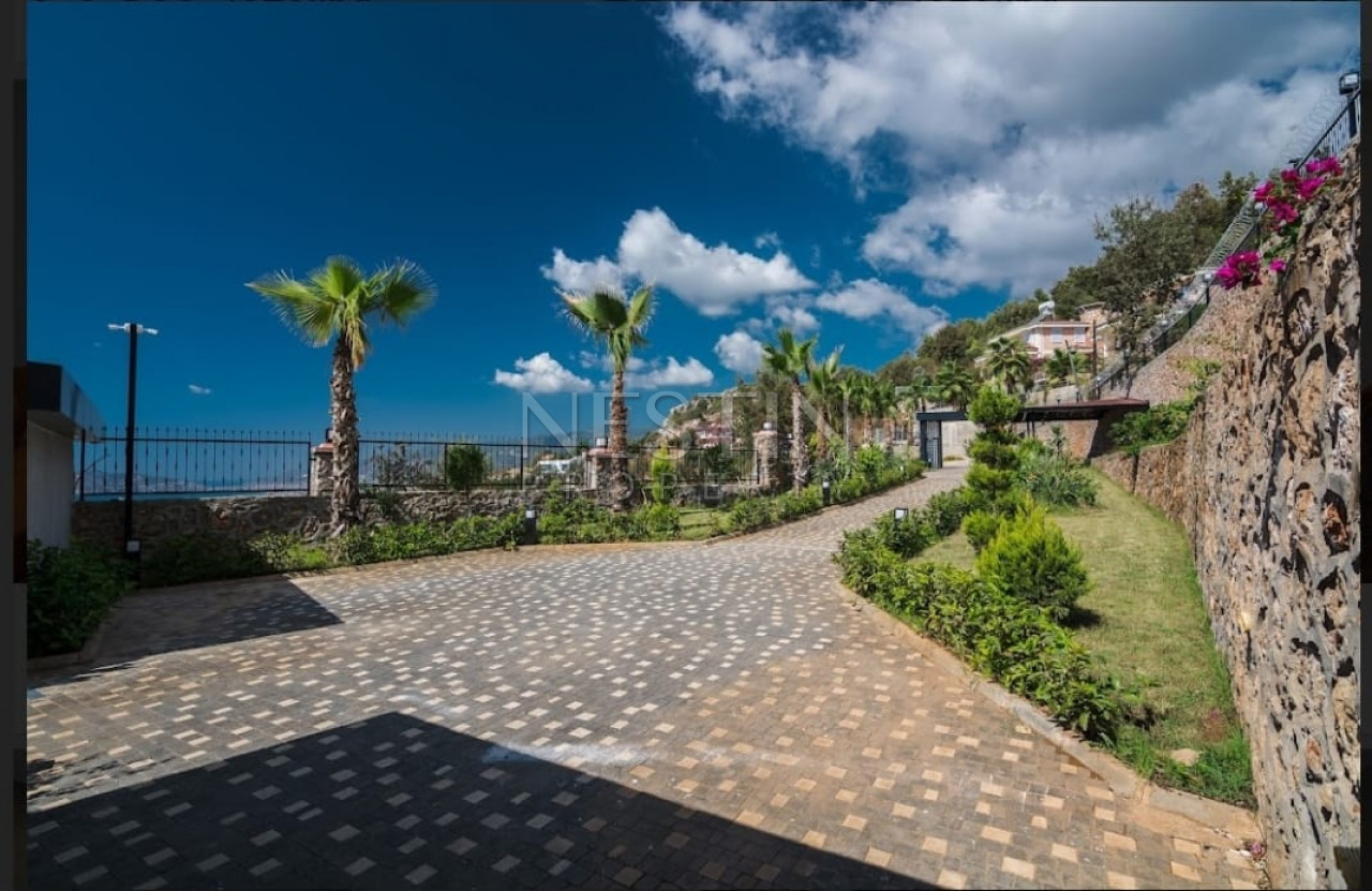 Шикарная, дизайнерская вилла 4+2 в районе Кестель фото 15