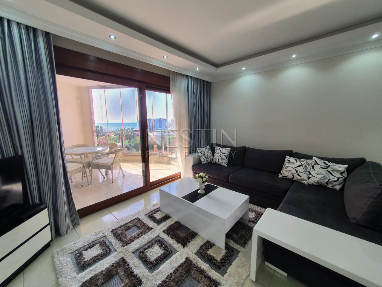 Просторная квартира 1+1 в районе Кестель с красивым видом фото 15