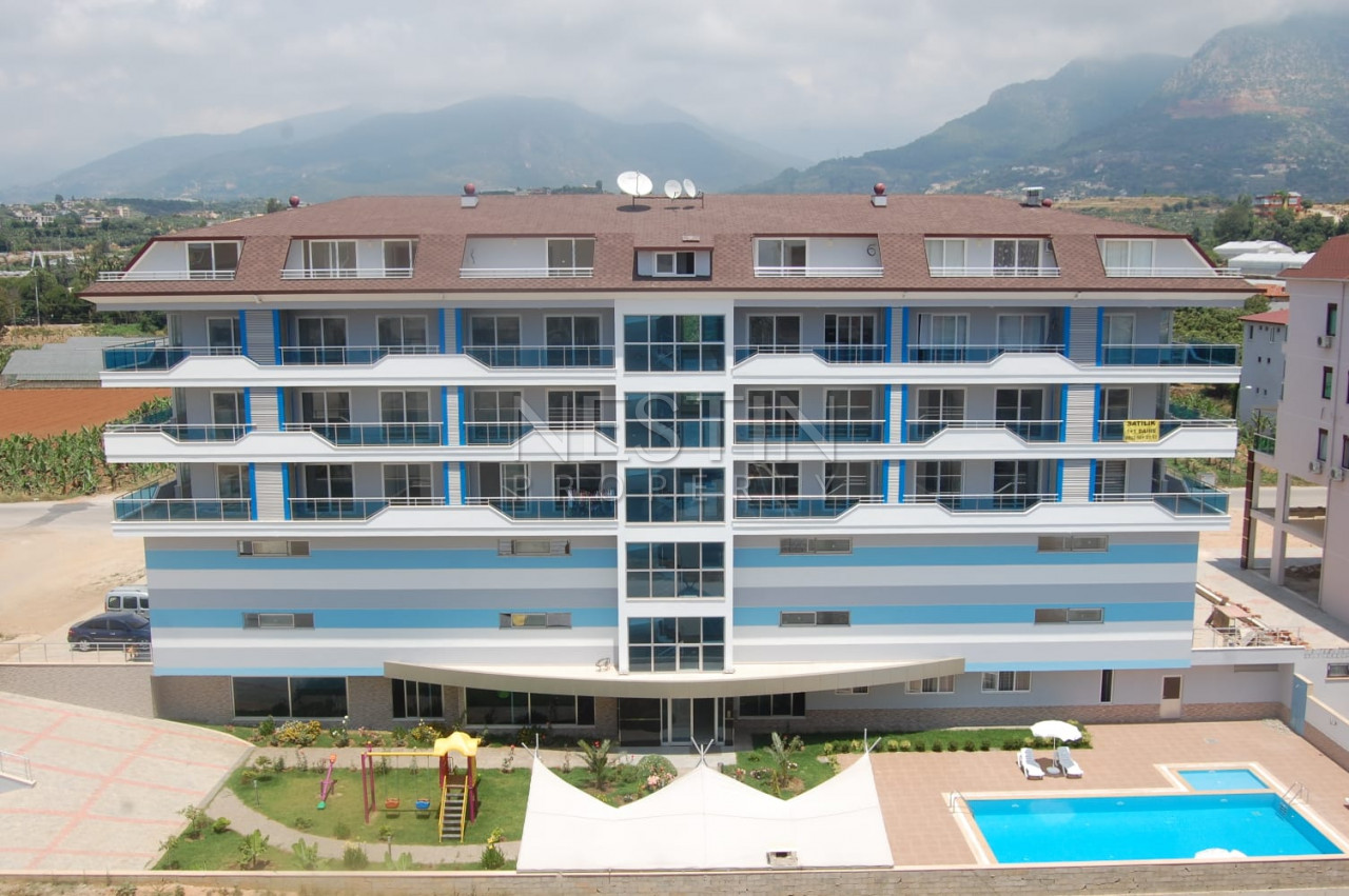 Квартира пентхаус 4+1 в районе Кестель в 100 м от Средиземного моря фото 1