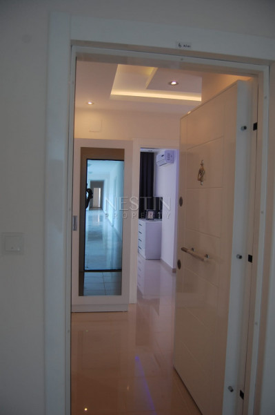 Квартира пентхаус 4+1 в районе Кестель в 100 м от Средиземного моря фото 8