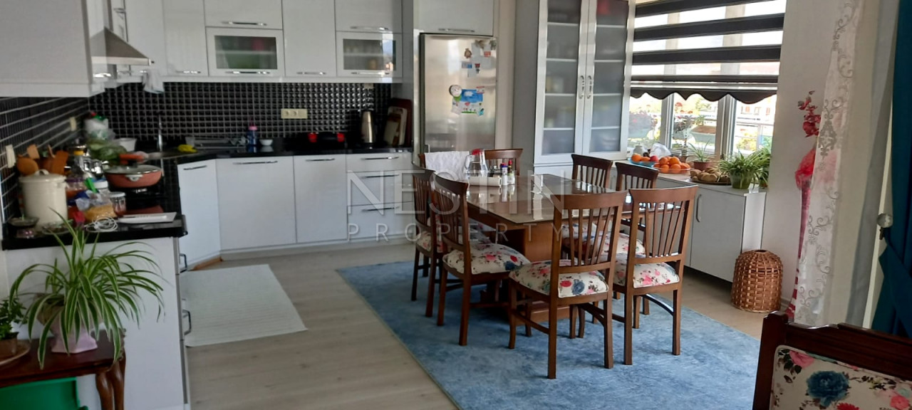 Квартира пентхаус 4+1 в районе Кестель в 100 м от Средиземного моря фото 9