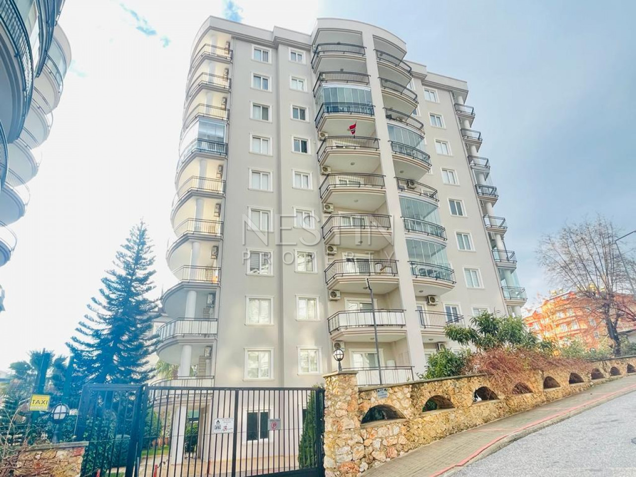 Просторная квартира 2+1 в комплексе района Тосмур фото 1