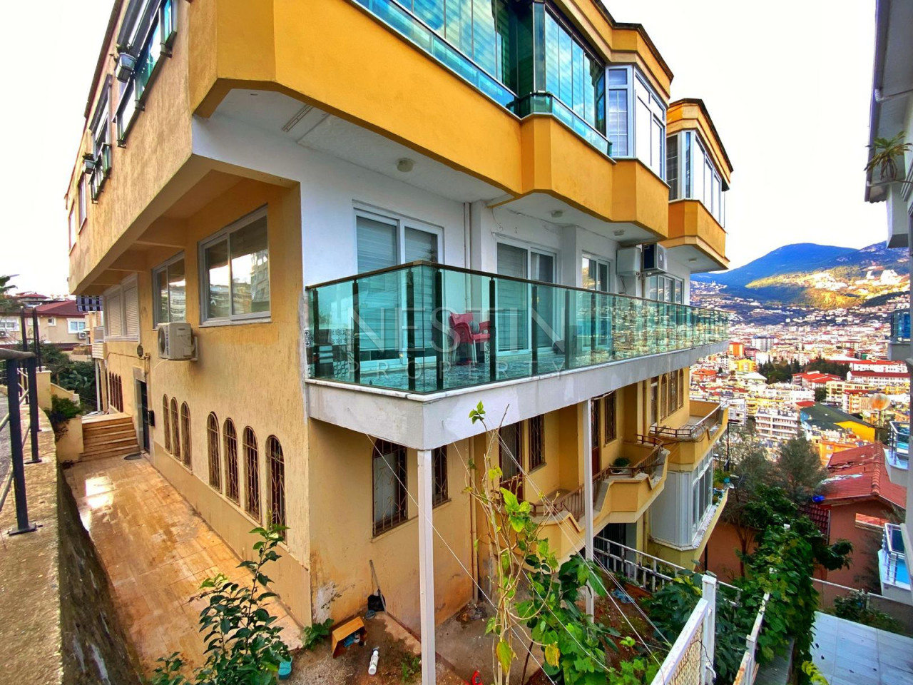 Квартира 3+1 в городе Аланья с красивым видом на горы фото 3