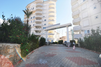 Просторная квартира 2+1 в районе Тосмур, в 700 м от моря фото 1