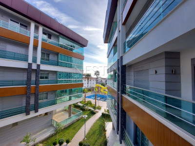 Квартира 2+1 в хорошем комплексе района верхней Обы фото 1