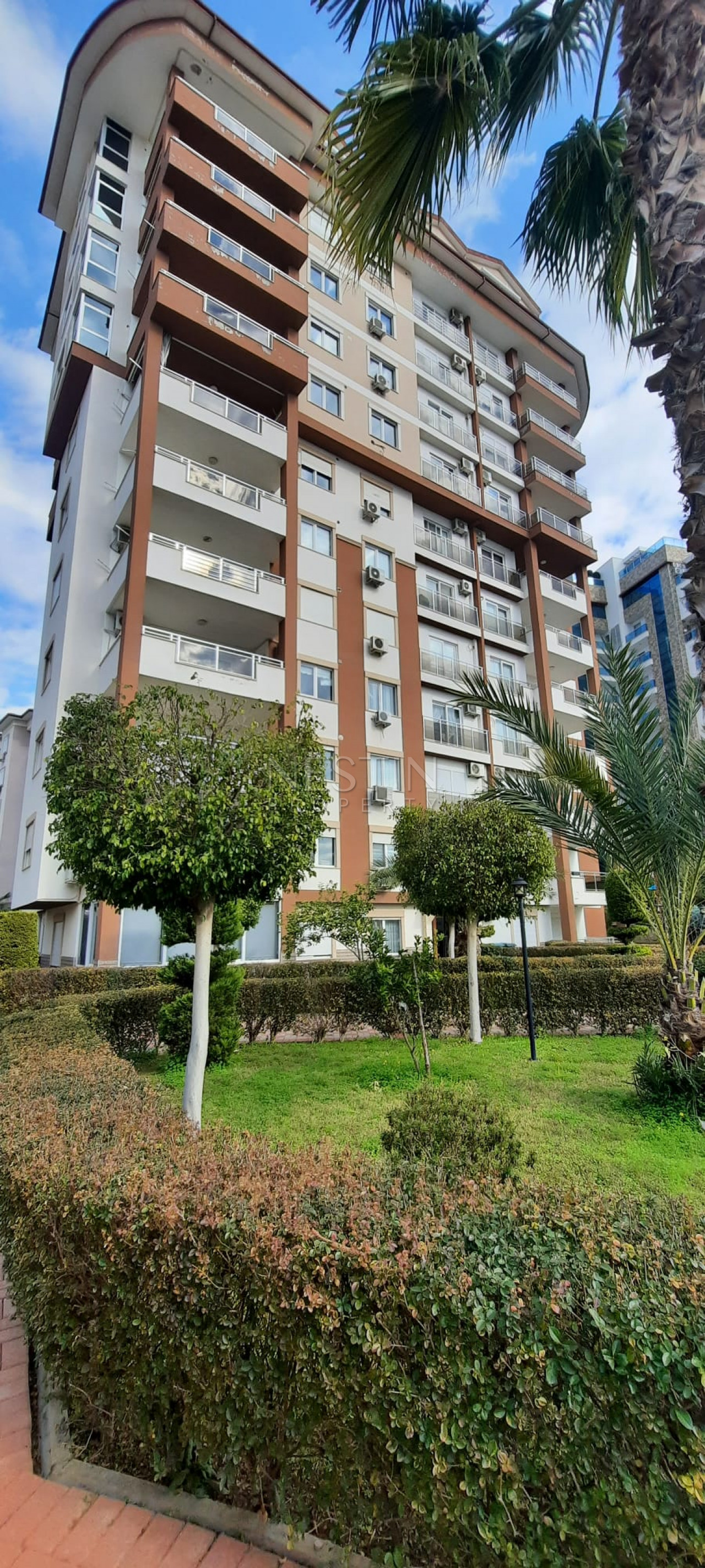 Просторная квартира 3+1 в районе Джикджилли с красивым видом фото 2