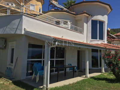 Вилла 3+1 в городе Аланья в районе Тепе фото 1