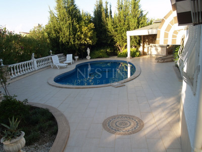 Вилла 3+1 в районе Турклер с личным бассейном фото 5