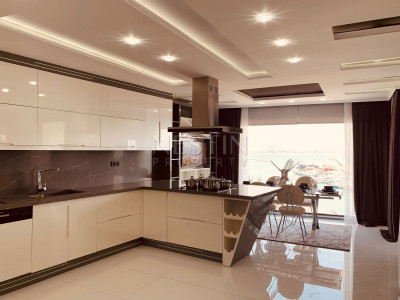 Шикарная квартира 3+1 в центре города Аланья с видом на море и горы фото 17