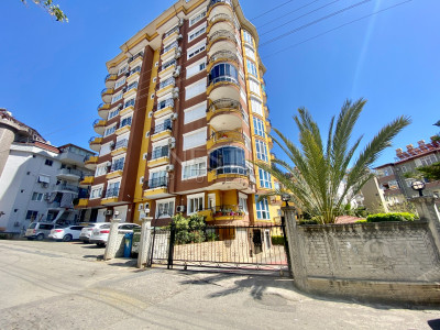 Квартира с отдельной кухней 2+1 в центре Аланьи фото 3