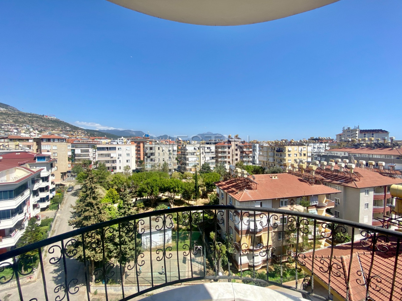 Квартира с отдельной кухней 2+1 в центре Аланьи фото 30