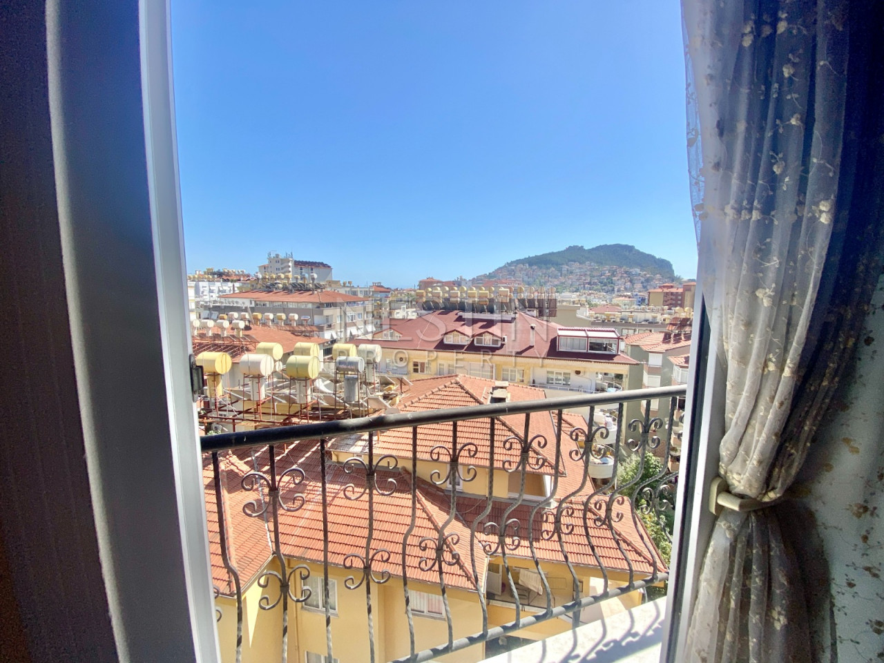 Квартира с отдельной кухней 2+1 в центре Аланьи фото 32