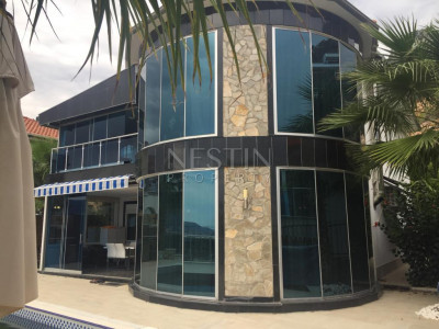 Просторная вилла 4+1 в районе Кестель, в 1500 м от Средиземного моря фото 3