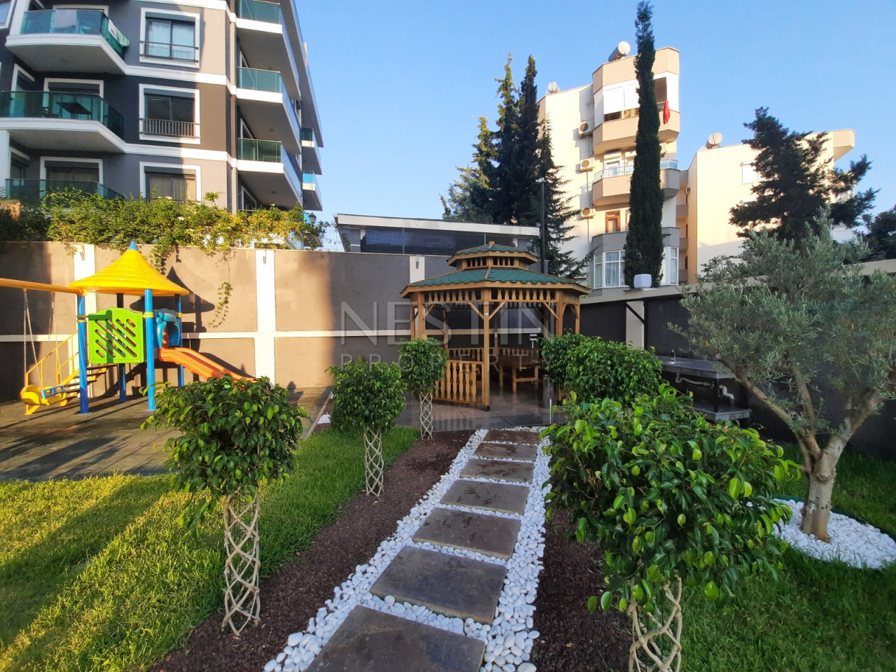 Светлая квартира 1+1 в районе Авсаллар, в 400 м от Средиземного моря фото 6