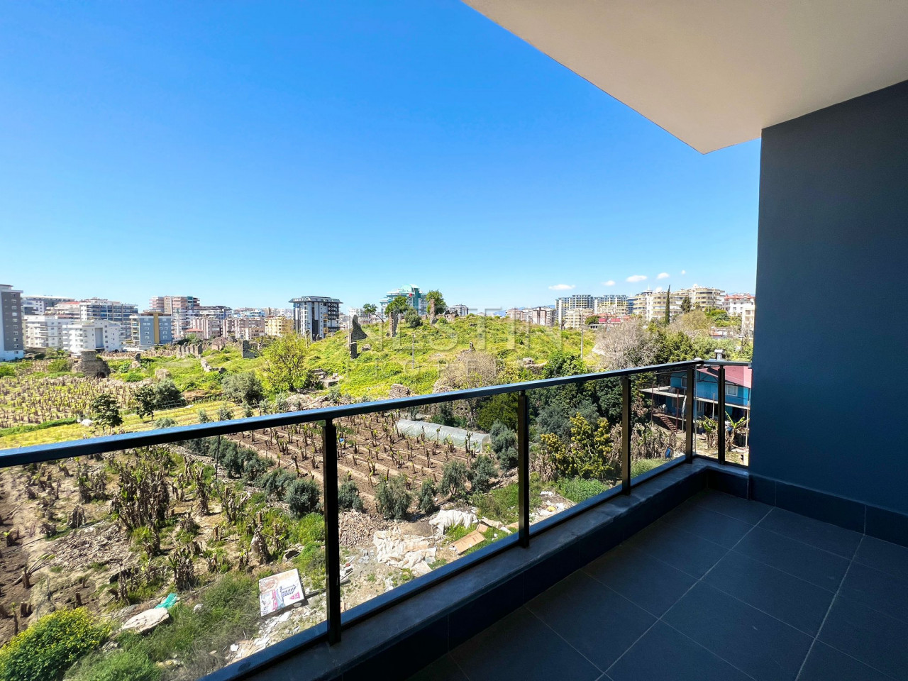 Квартира 1+1 с мебелью в новом доме фото 24