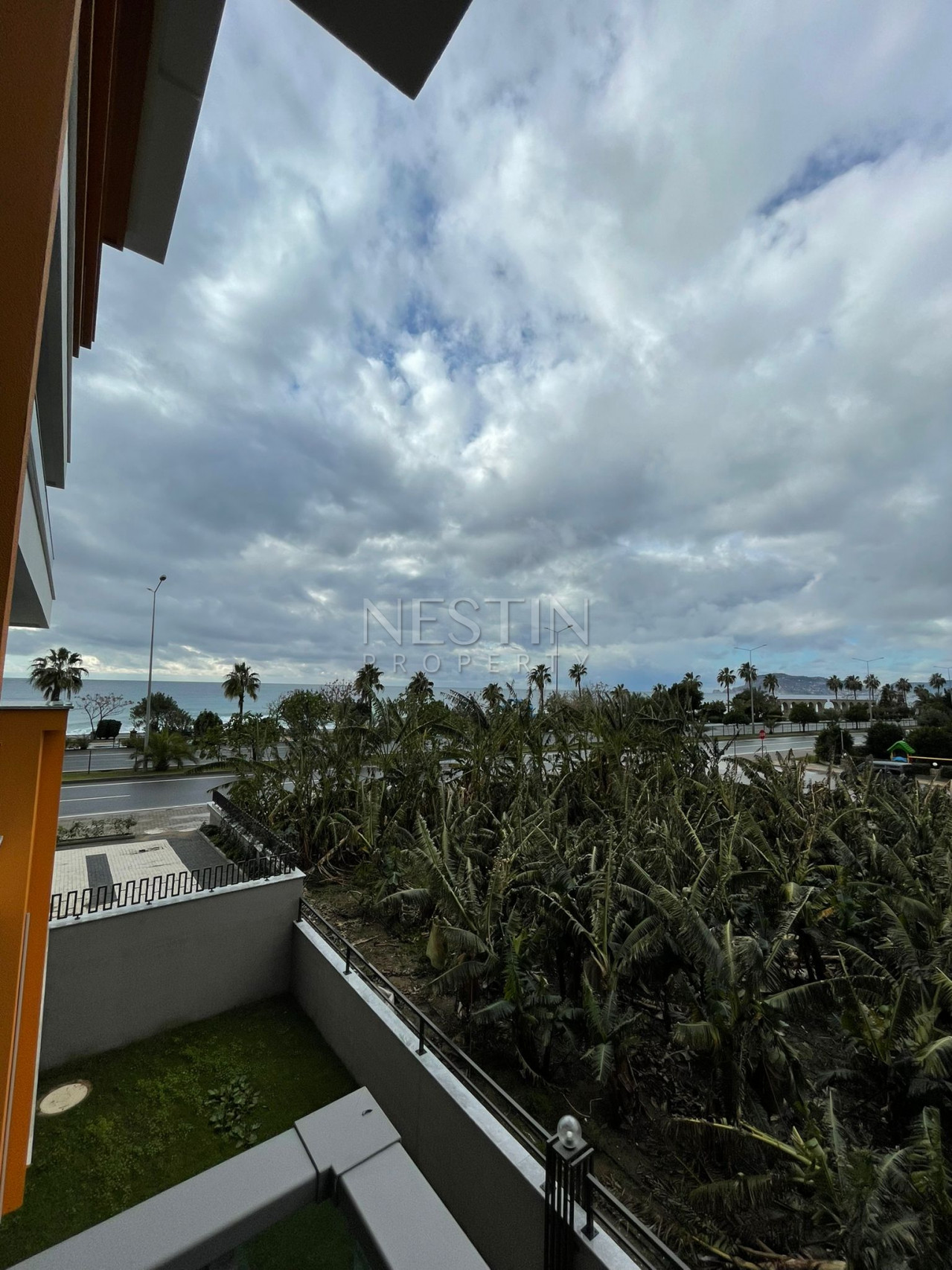 Светлая квартира 1+1 в районе Кестель, в 50 м от Средиземного моря фото 27