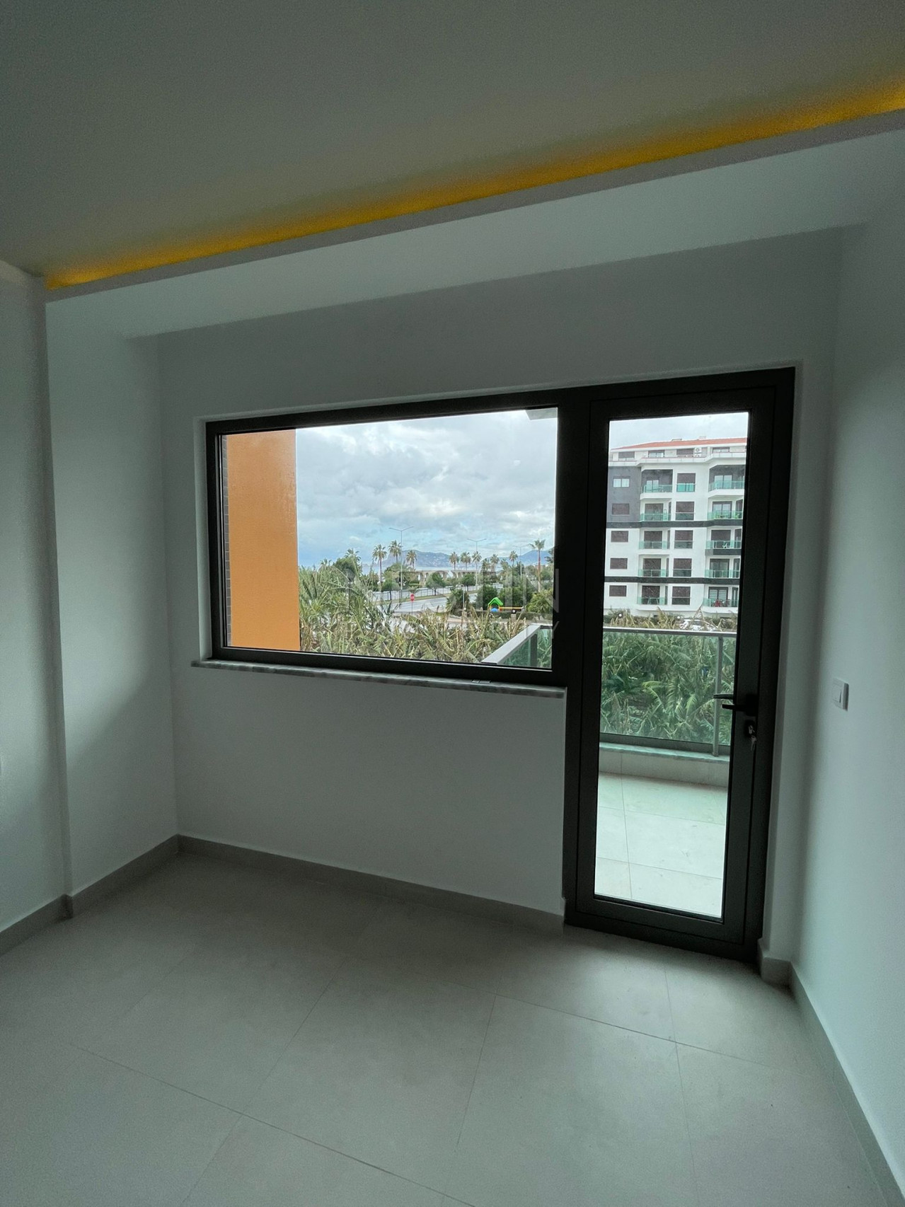 Светлая квартира 1+1 в районе Кестель, в 50 м от Средиземного моря фото 19