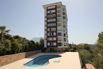 Большая квартира 1+1 в районе Тосмур в 900 м от моря фото 1