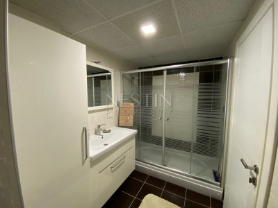 Большая квартира пентхаус 4+1 в районе Кестель в 150 м от моря фото 25