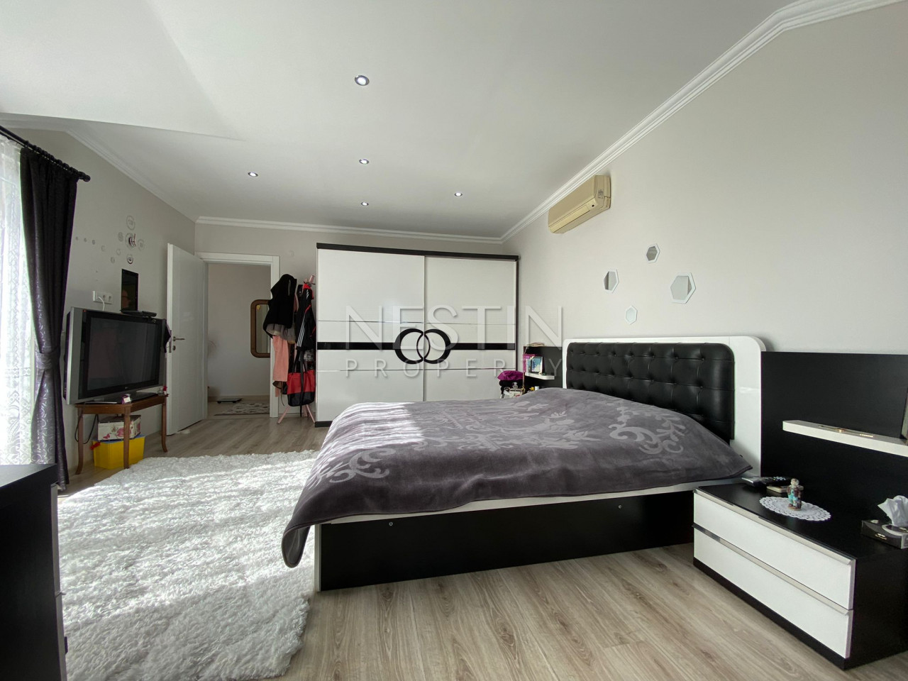 Большая квартира пентхаус 4+1 в районе Кестель в 150 м от моря фото 33