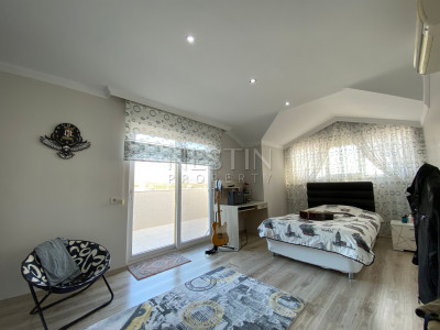 Большая квартира пентхаус 4+1 в районе Кестель в 150 м от моря фото 45