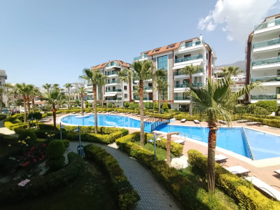 Уютная квартира 2+1 в хорошем комплексе района Оба фото 1