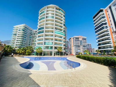 Большая квартира 1+1 в хорошем комплексе района Махмутлар в 800 м от моря фото 1