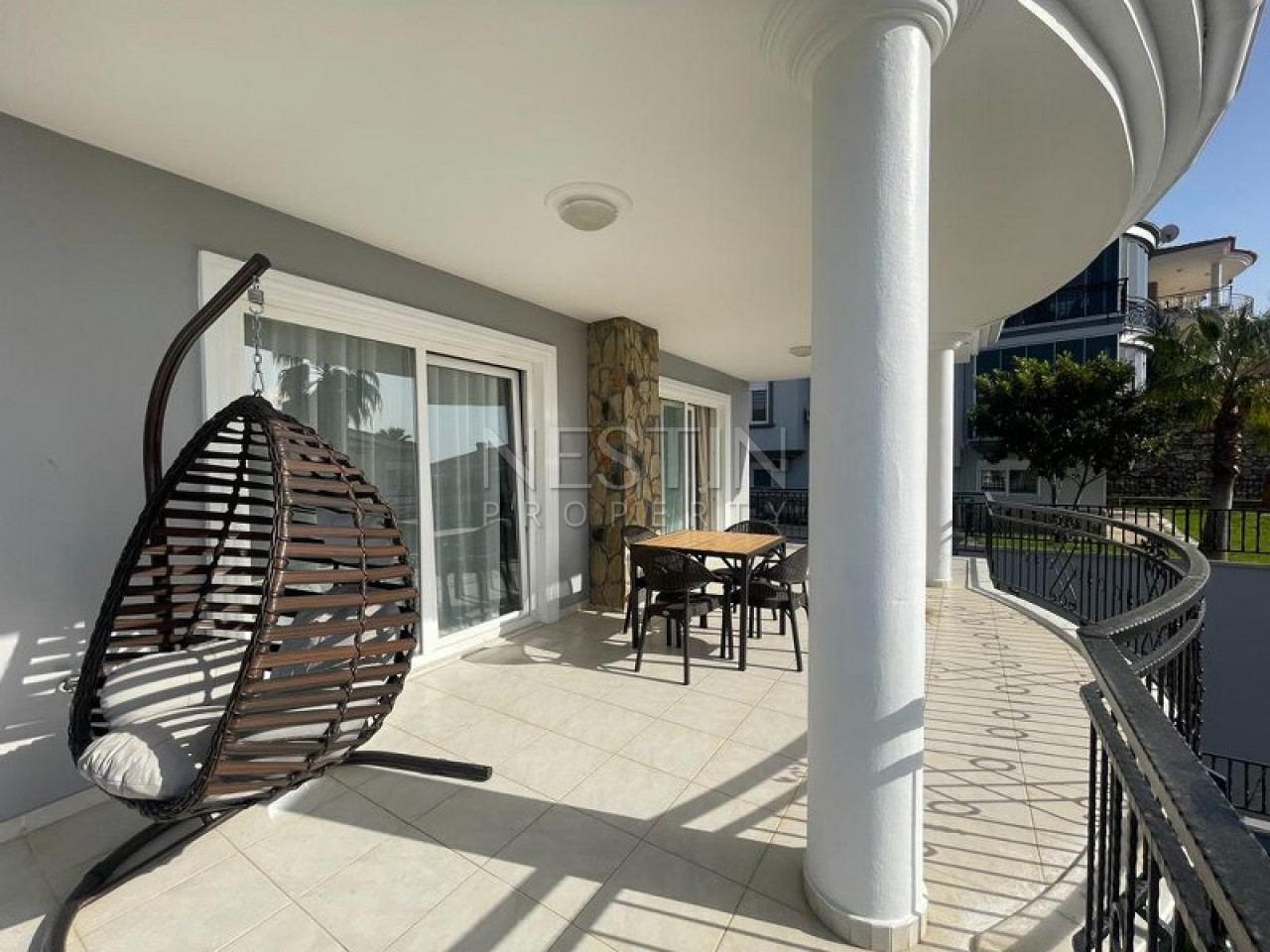 Просторная вилла 4+1 в хорошем комплексе района Конаклы фото 4