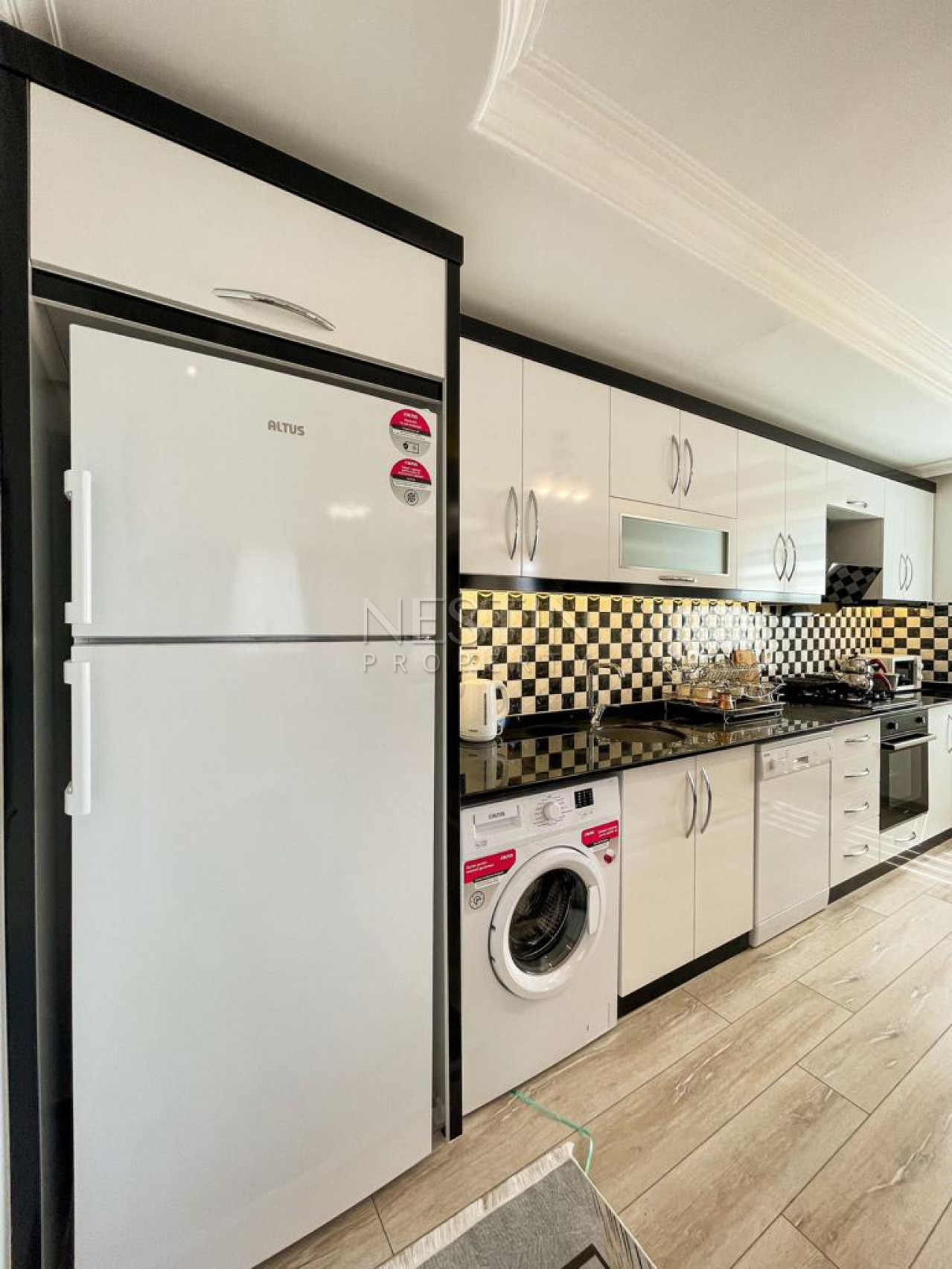 Квартира 2+1 с дизайнерским ремонтом в районе Махмутлар, в 200 м от Средиземного моря фото 8