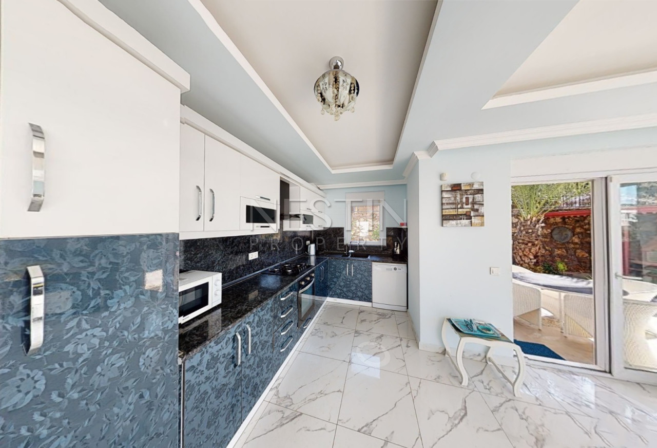 Вилла 8+1 с видом на море в районе Кестель фото 42