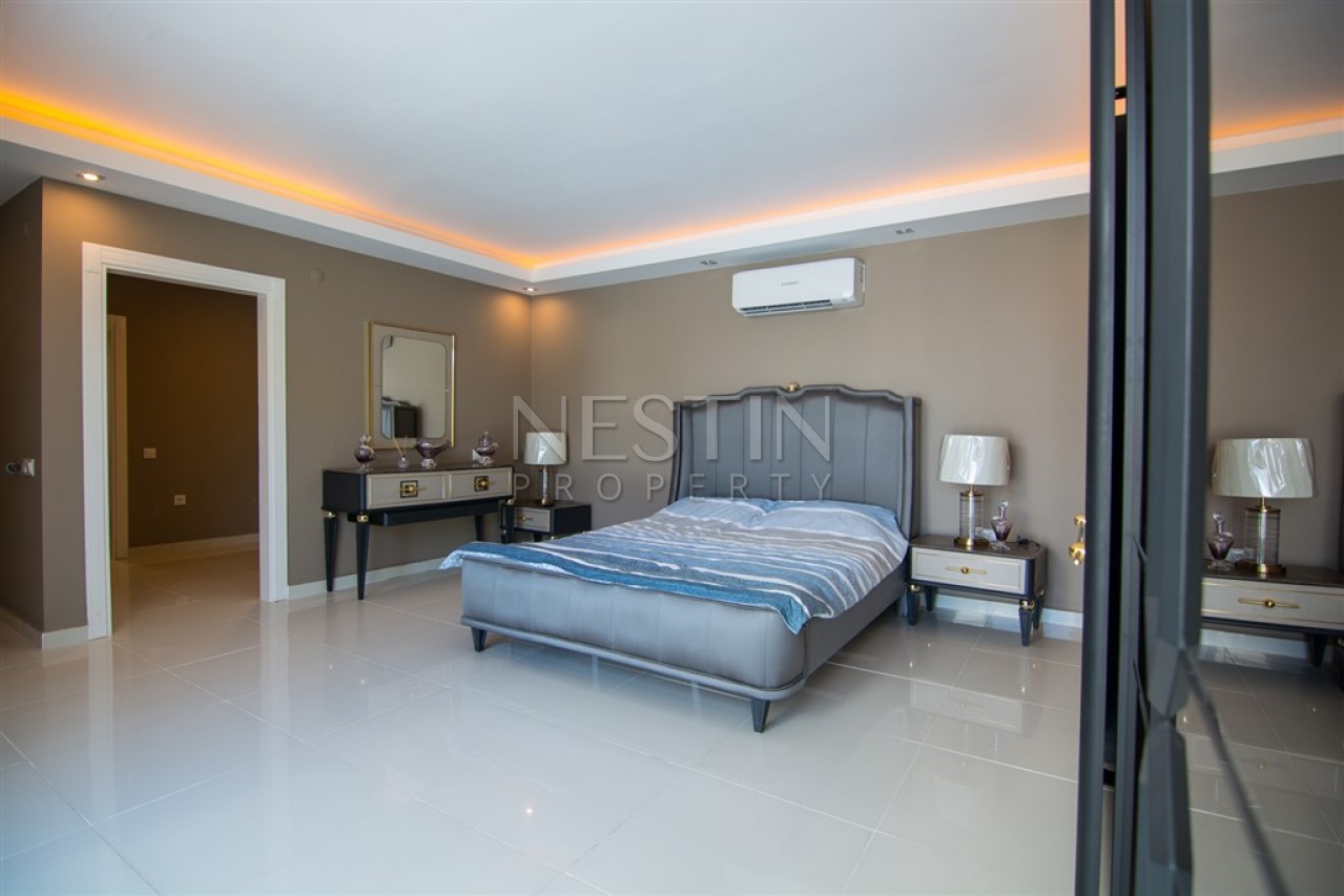 Вилла 3+1 с личным бассейном в Махмутларе фото 3