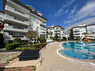 Квартира 3+1 в хорошем комплексе района Оба в 800 м от моря фото 1
