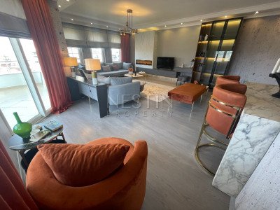 Дуплекс 3+1 с дизайнерской отделкой в центре города фото 3