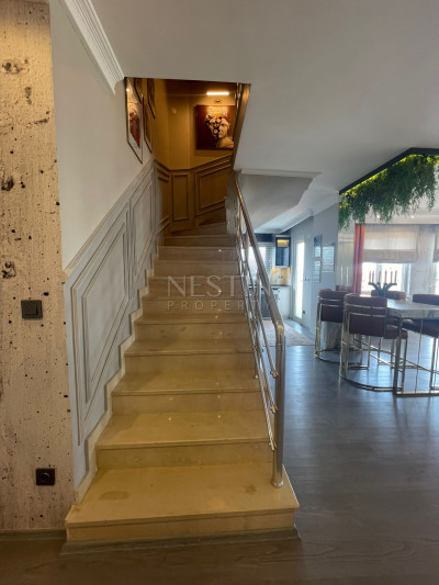 Дуплекс 3+1 с дизайнерской отделкой в центре города фото 9