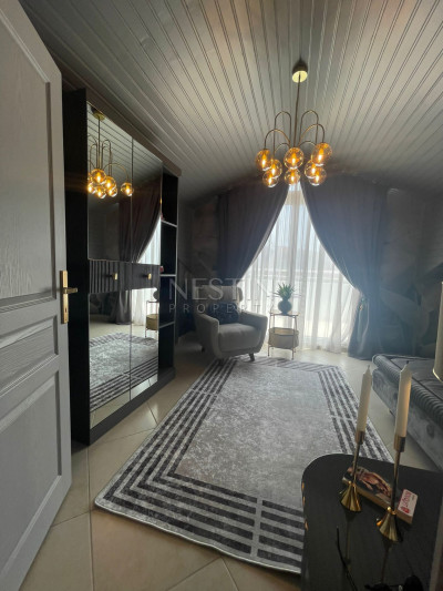 Дуплекс 3+1 с дизайнерской отделкой в центре города фото 18