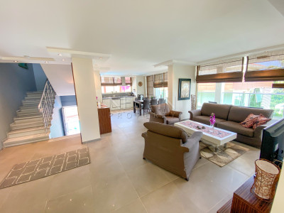 Вилла 4+1 в красивом комплексе в районе Каргыджак фото 10