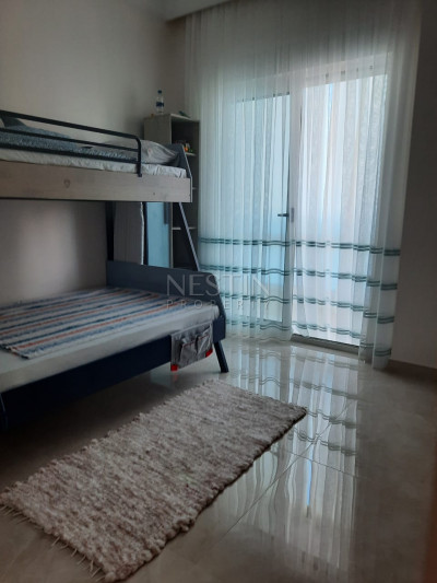 Просторная квартира 3+1 с отдельной кухней в хорошем ЖК района Махмутлар фото 17