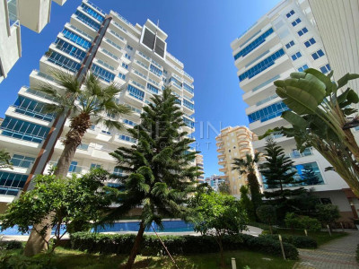 Просторная квартира 3+1 в районе Махмутлар в 200 метрах от моря фото 1