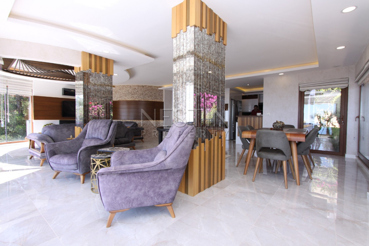 Вилла 3+2 в районе Бекташ с шикарным видом на море и город Аланья фото 14