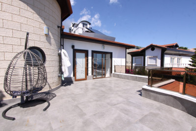 Вилла 3+2 в районе Бекташ с шикарным видом на море и город Аланья фото 15