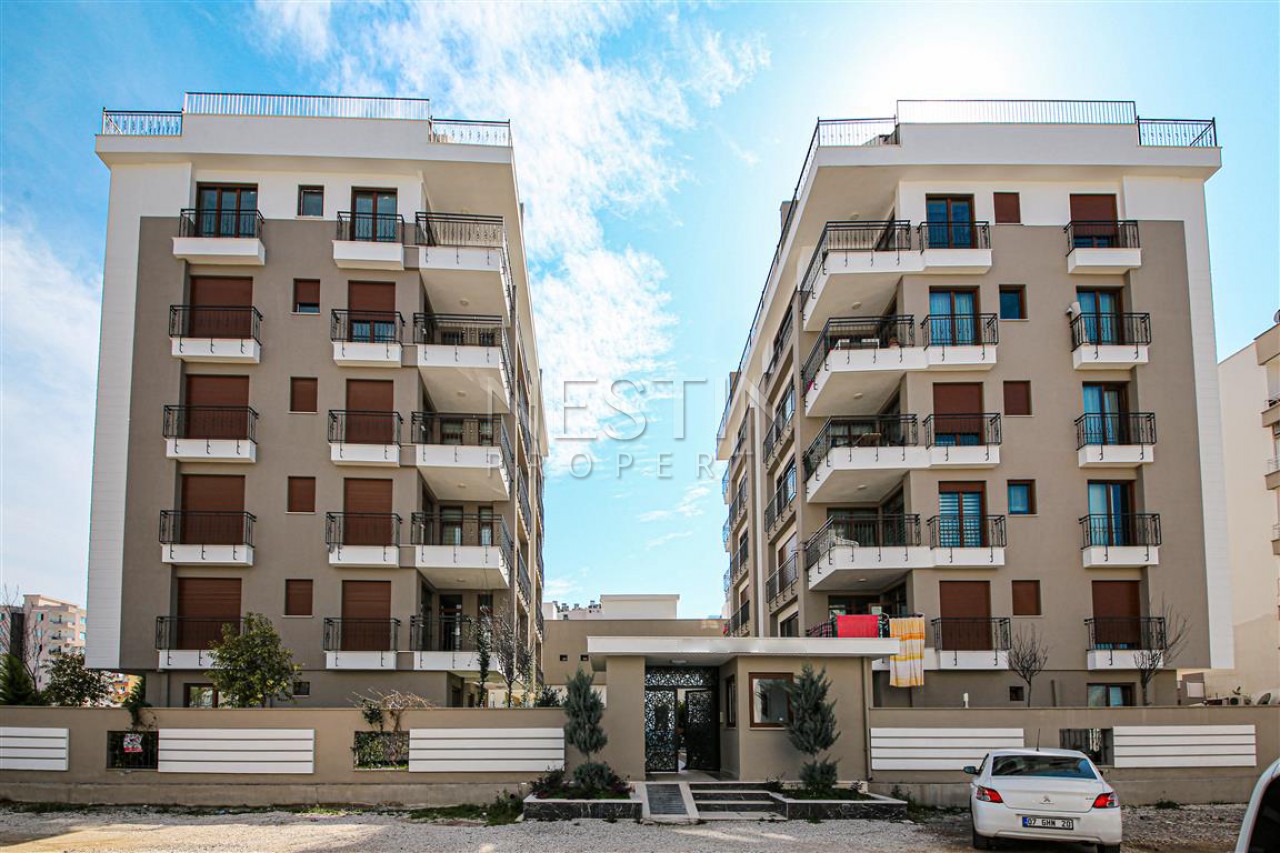 Большие апартаменты в красивом комплексе в Анталии район Лара